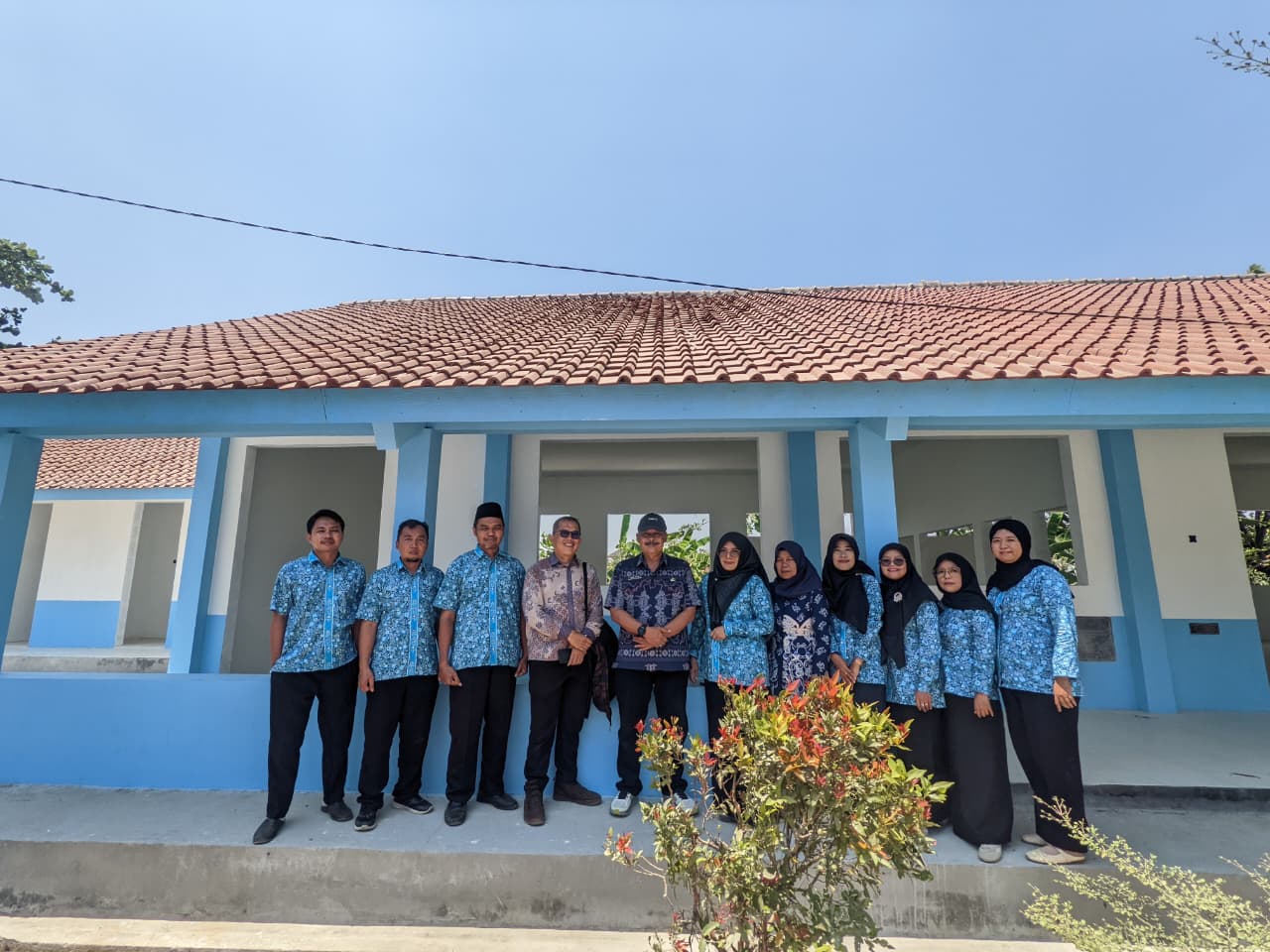Kepala Dinas Pendidikan Kabupaten Majalengka Monitoring Pembangunan dan Rehabilitasi SMPN 4 Sumberjaya